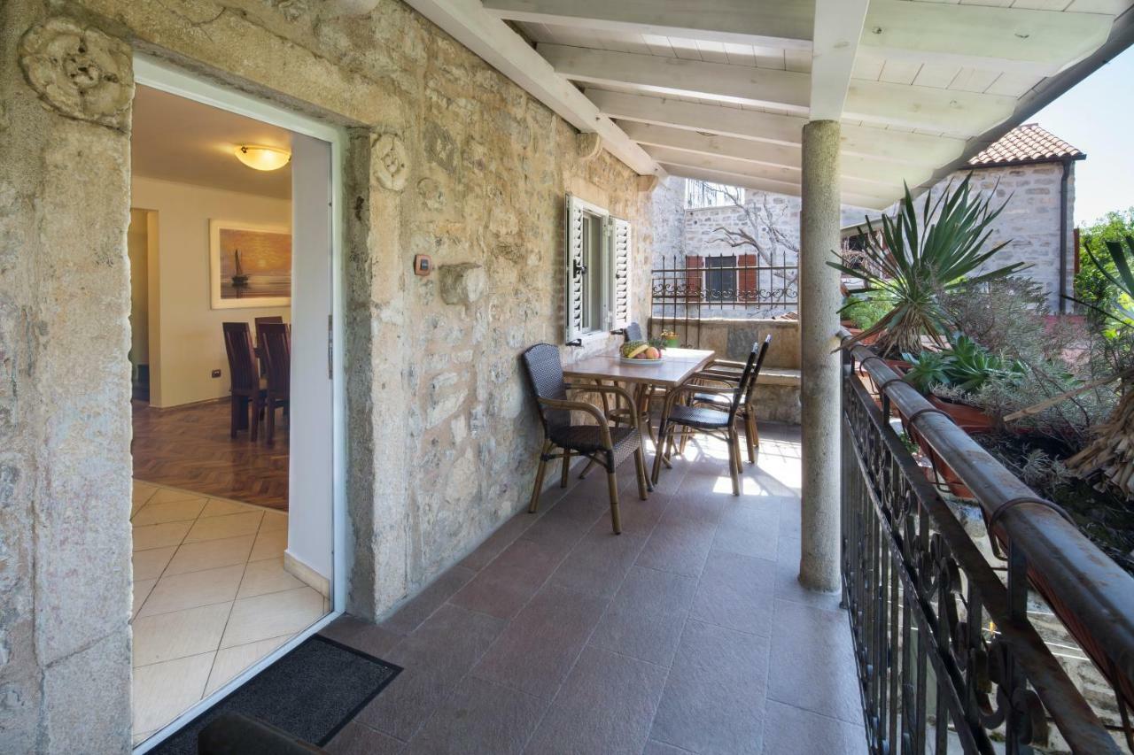 Apartment Kovacevic Old Town Budva Exterior photo